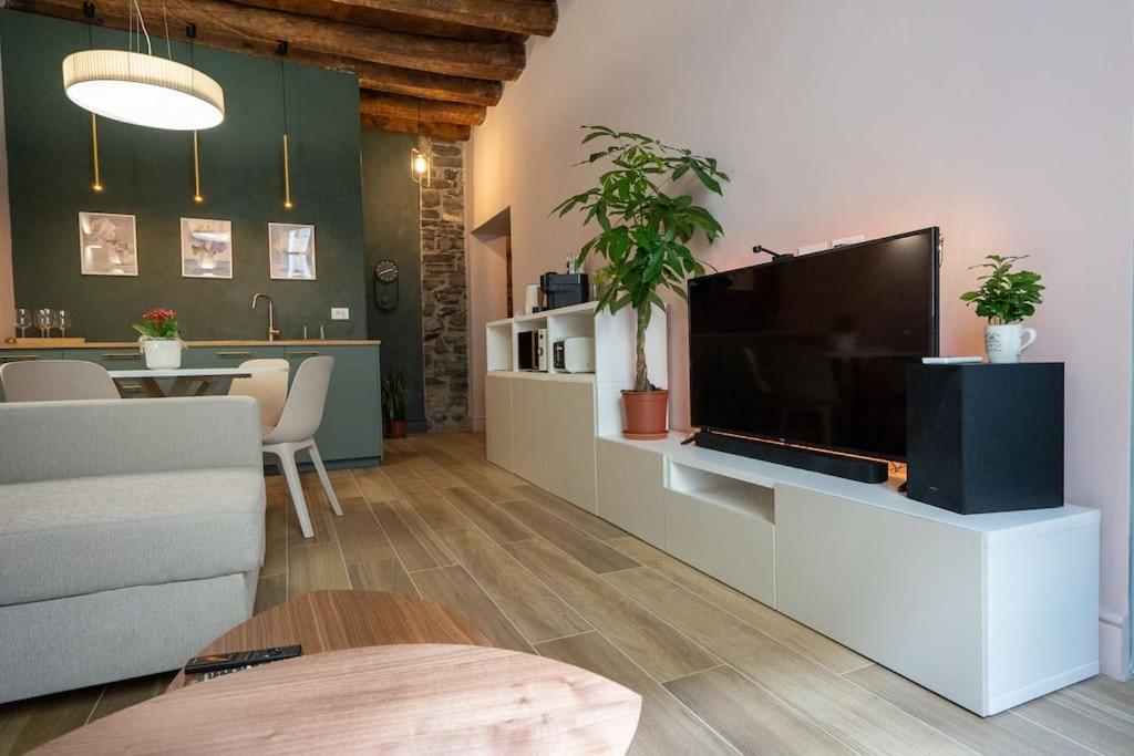 Apartamento Del 1400 Nel Cuore Del Centro Storico A 2 Min Dal Porto E Con 2 Bici Gratuite