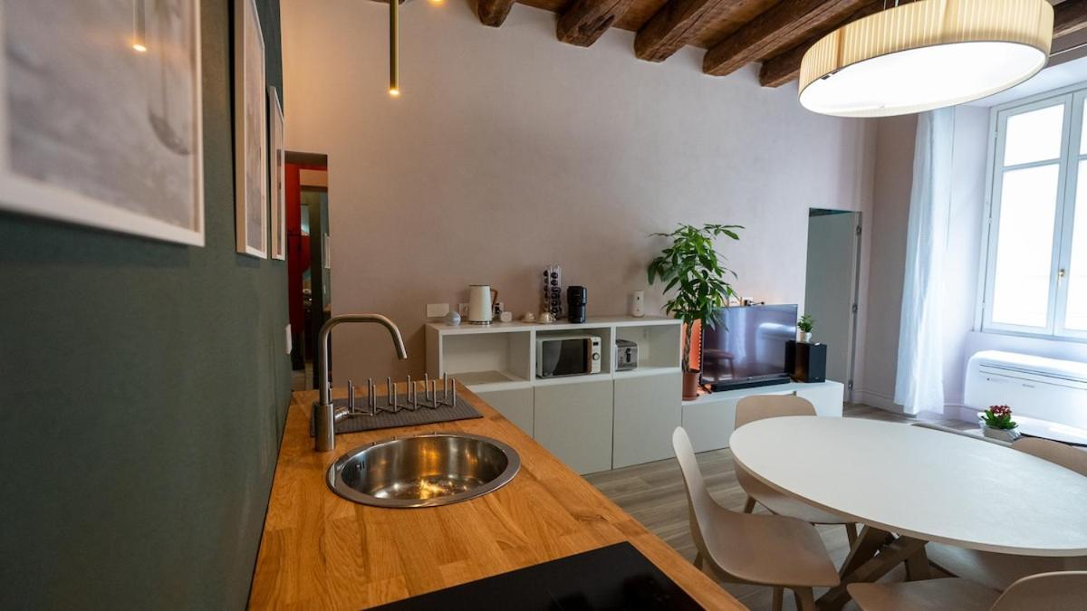 Apartamento Del 1400 Nel Cuore Del Centro Storico A 2 Min Dal Porto E Con 2 Bici Gratuite *