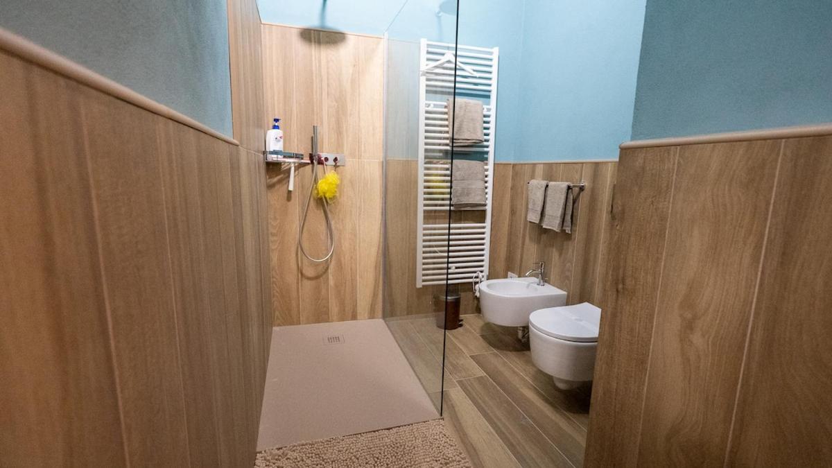 Del 1400 Nel Cuore Del Centro Storico A 2 Min Dal Porto E Con 2 Bici Gratuite Appartement Como